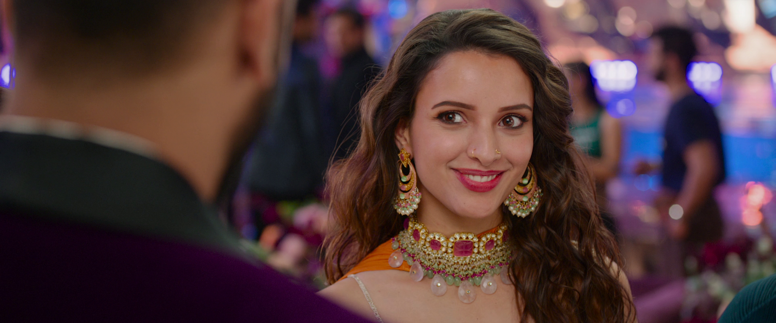Bad Newz (2024) WEB-DL {Hindi DD5.1} Movie 480p | 720p | 1080p Screenshot