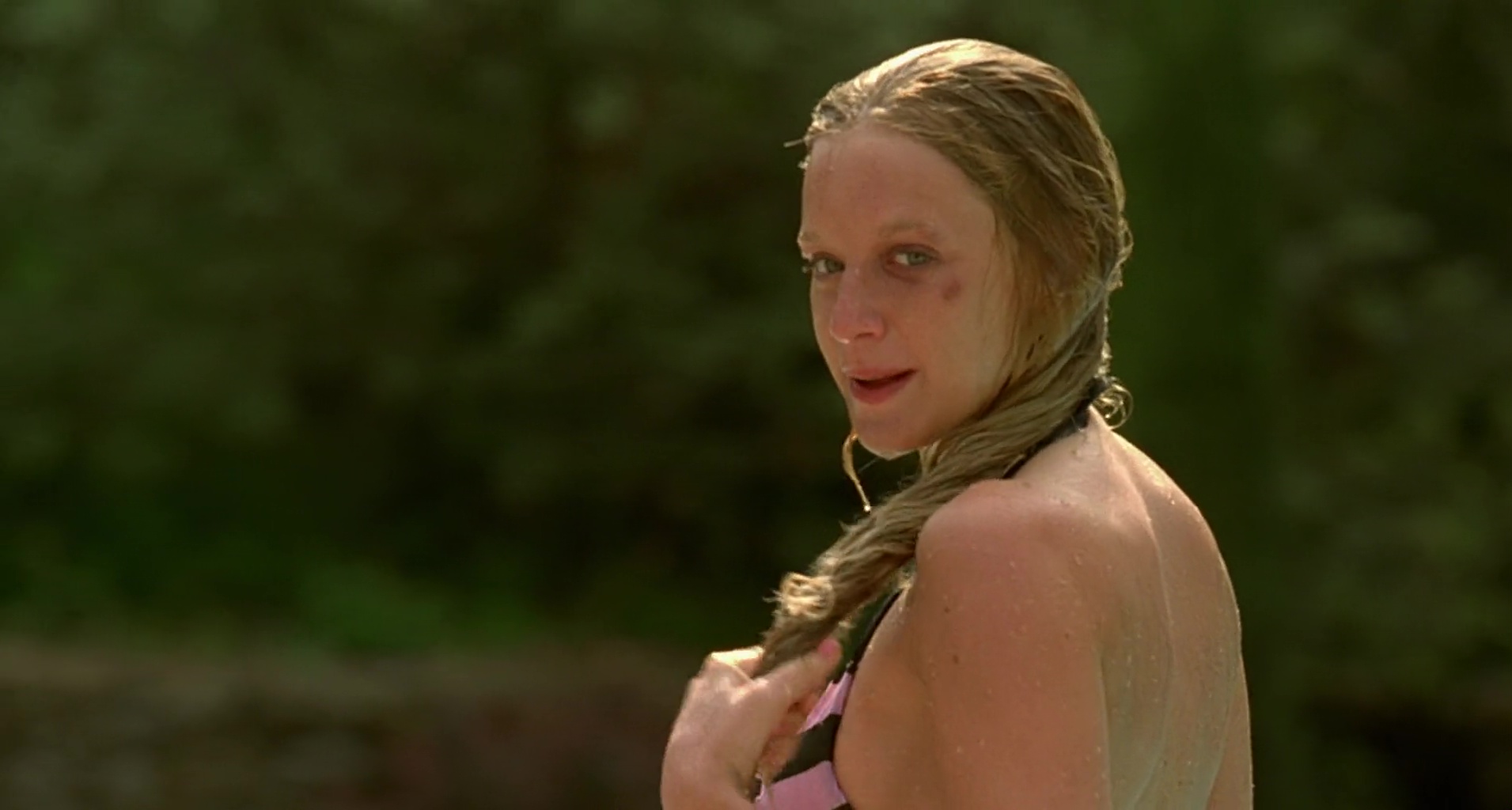 Swimming Pool (2003) BluRay Dual Audio [Hindi ORG. + English] Full Movie 480p | 720p | 1080p Screenshot