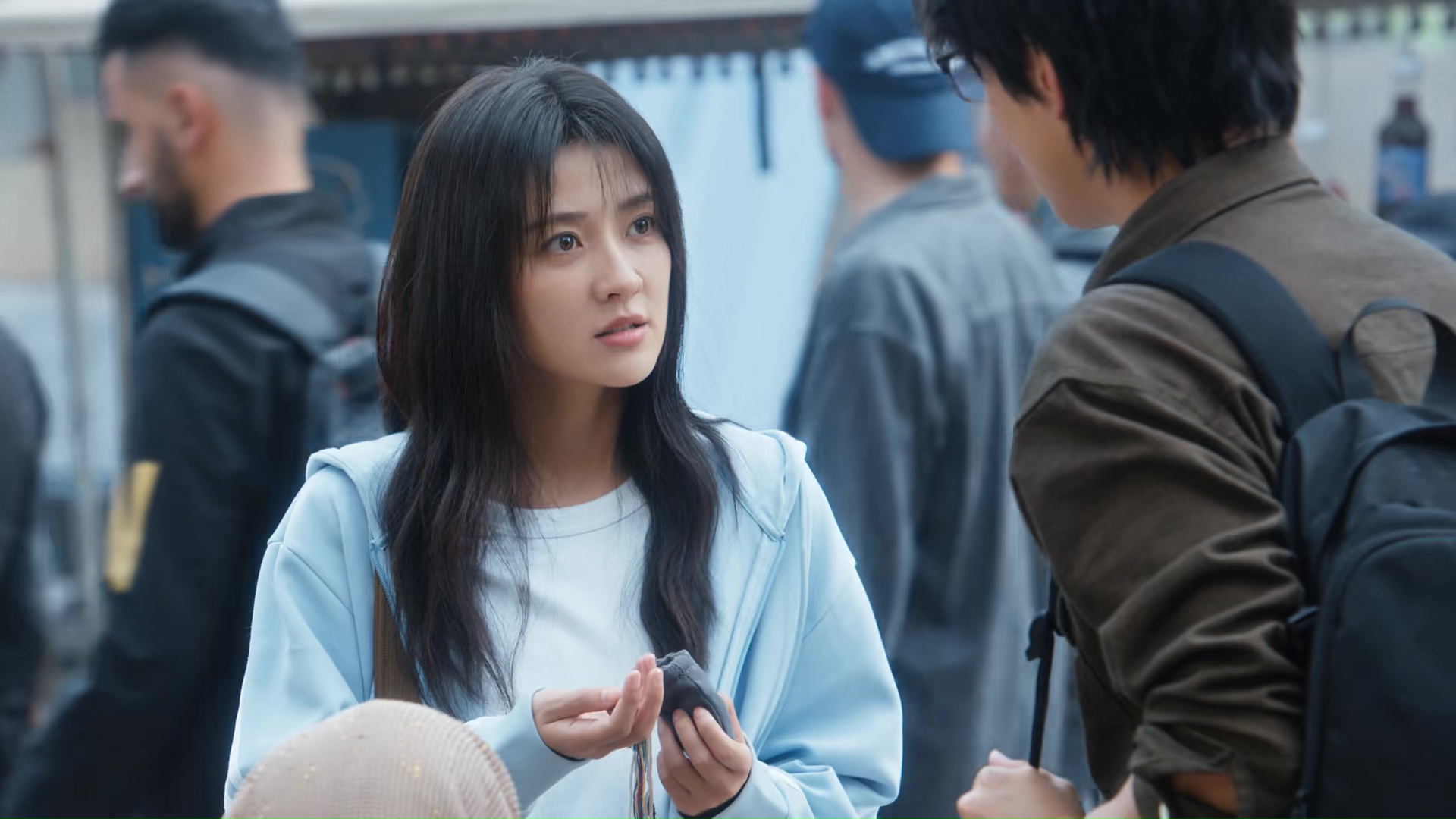 The White Olive Tree (2025) Season 1 [Hindi ORG. Dubbed] C-Drama WEB Series 720p | 1080p Screenshot