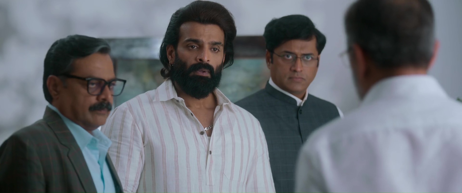 The Devil (2025) WEB-DL [Hindi HQ Dub + Kannada] Full Movie 480p | 720p | 1080p | 4K Screenshot