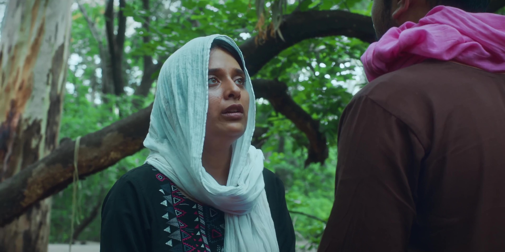 Paro Pinaki Ki Kahani (2026) WEB-DL Hindi Full Movie Screenshot