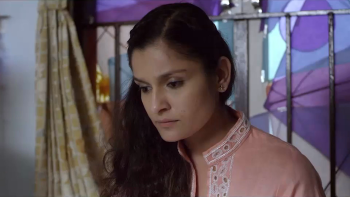 Bey Yaar (2014) Gujarati WEB-DL Full Movie 480p | 720p | 1080p Screenshot